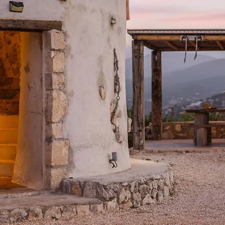 Anemomilos Villa Koríthion