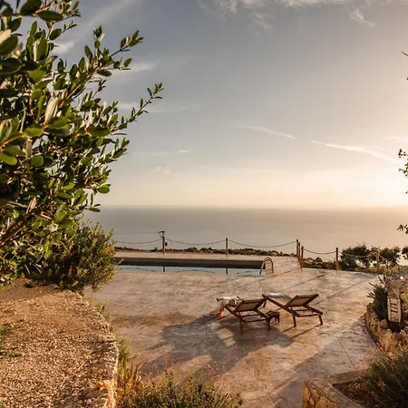 Anemomilos Villa Koríthion