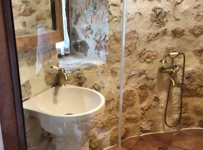 Anemomilos Villa Koríthion