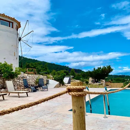 Anemomilos Villa Korithion