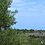 Villa Anemomilos